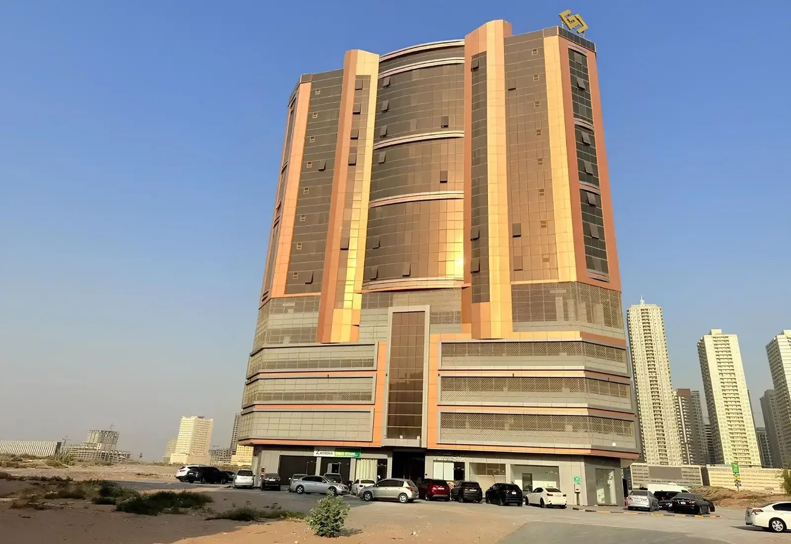 Al Ghoroub Tower — view 6