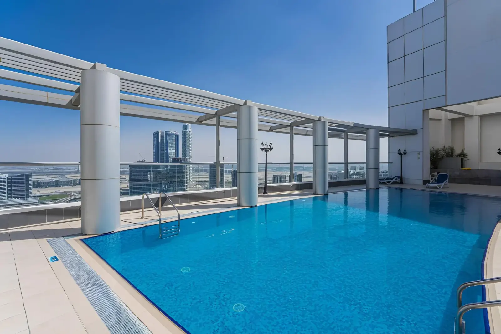 Burj Al Nujoom — view 3