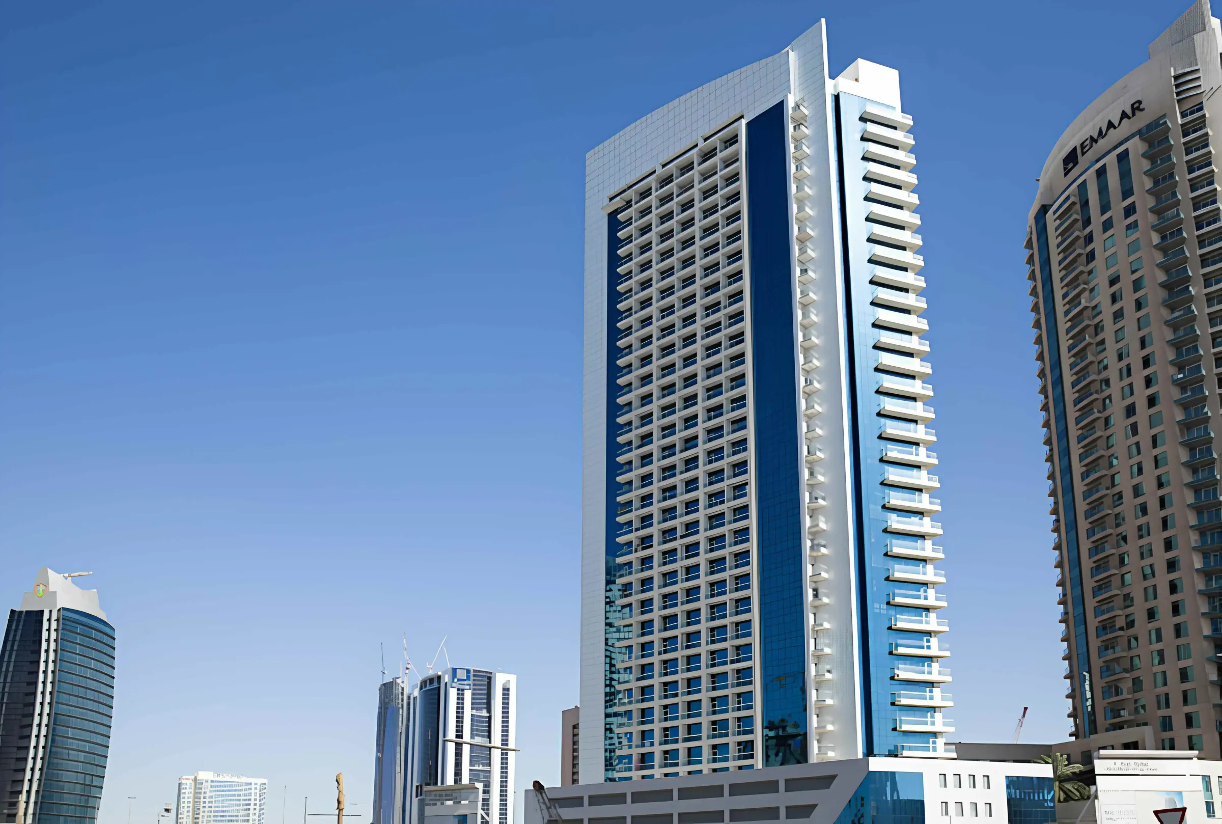 Burj Al Nujoom — view 4