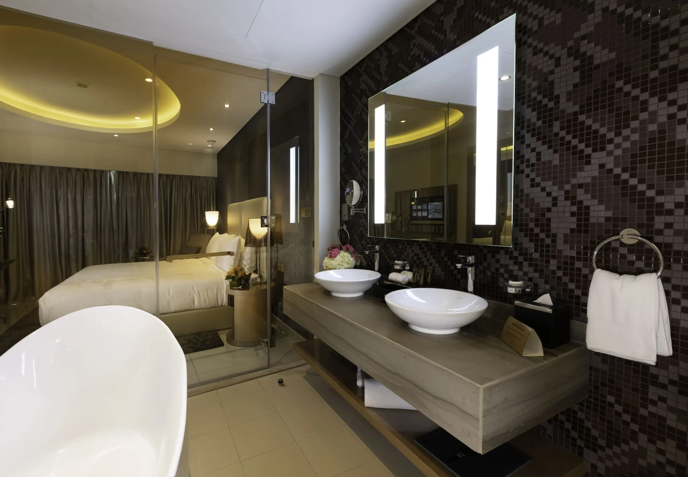 Damac Paramount Towers — view 6