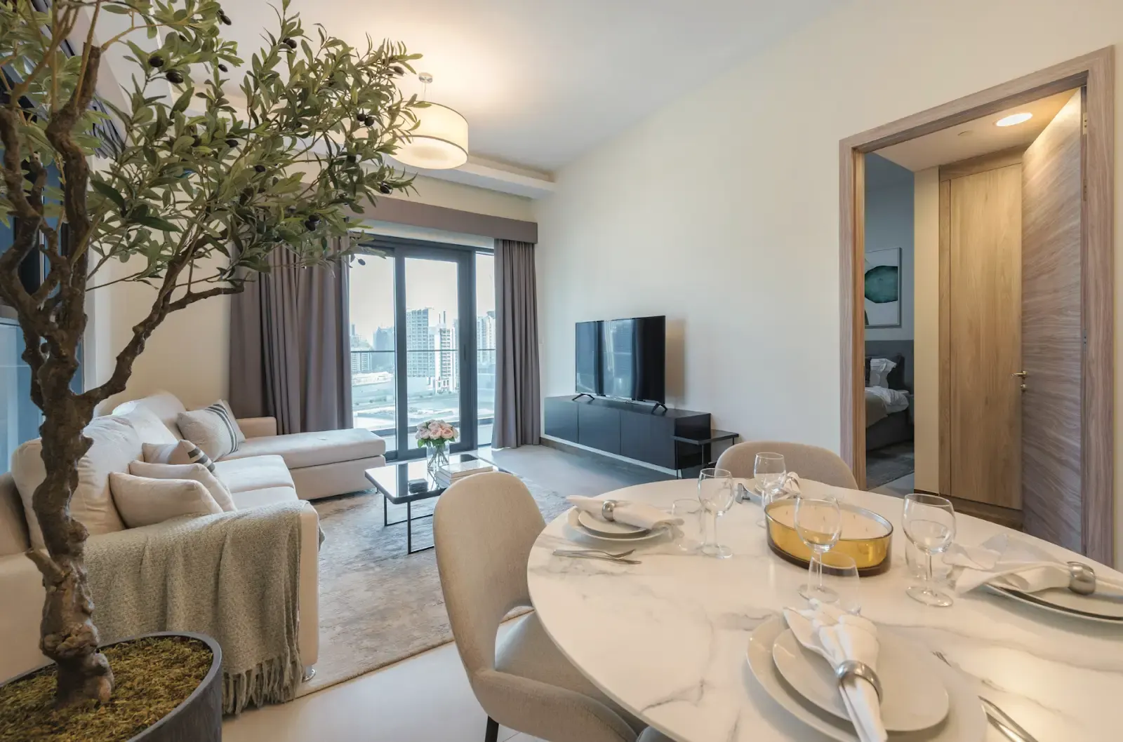 SOL Bay — view 7